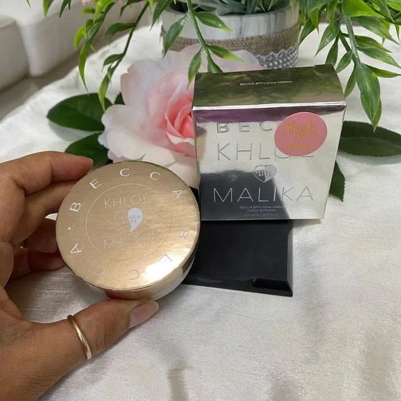 BECCA KHLOE MALIKA BECCA BFFs GLOW LETTERS 0.28 oz SWEETHEARTS - Picture 3 of 7